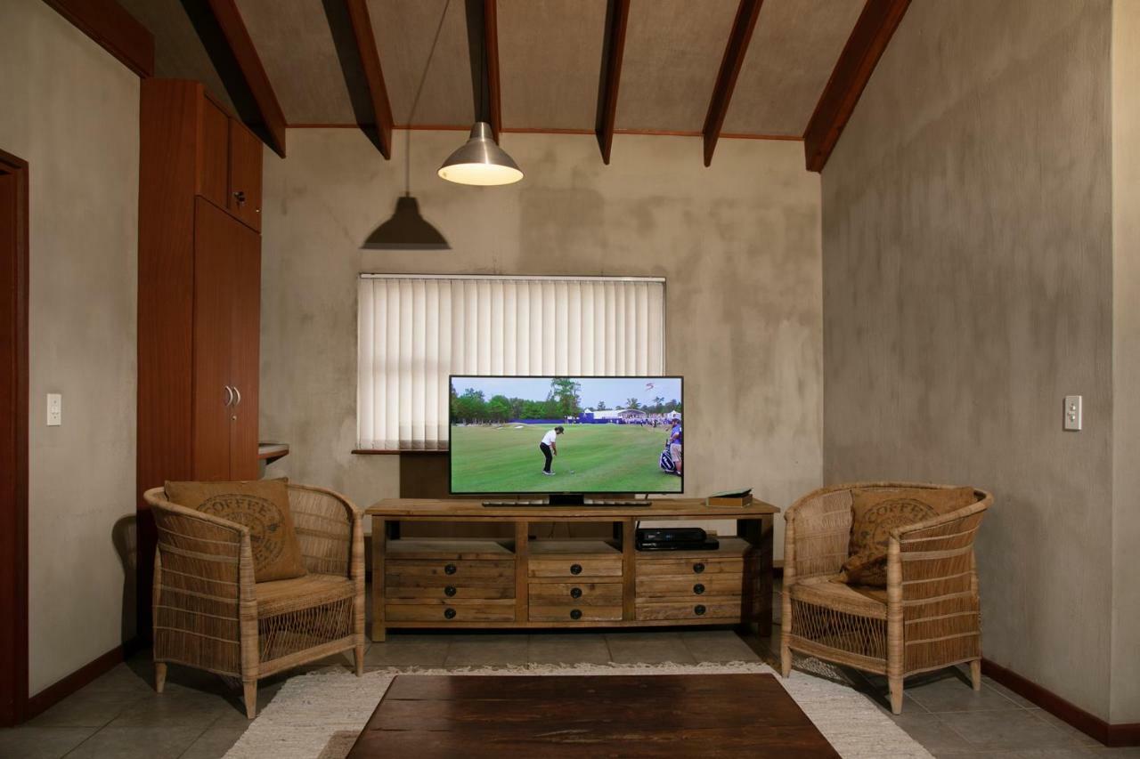 Blue Pearl - Situated Right On The Beach Swakopmund Εξωτερικό φωτογραφία